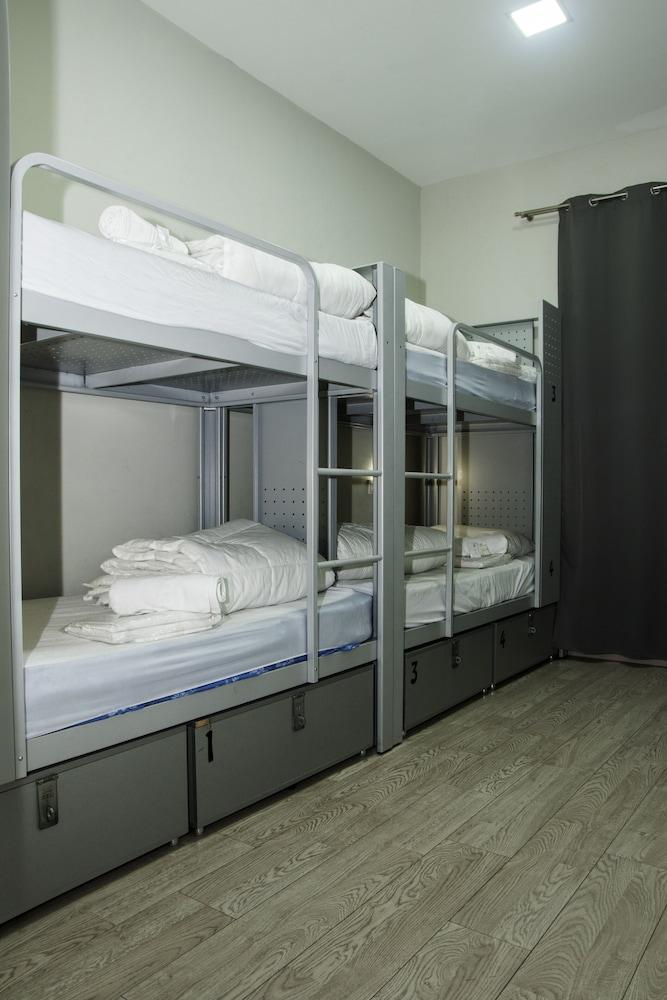 Bcnsporthostels Hostel